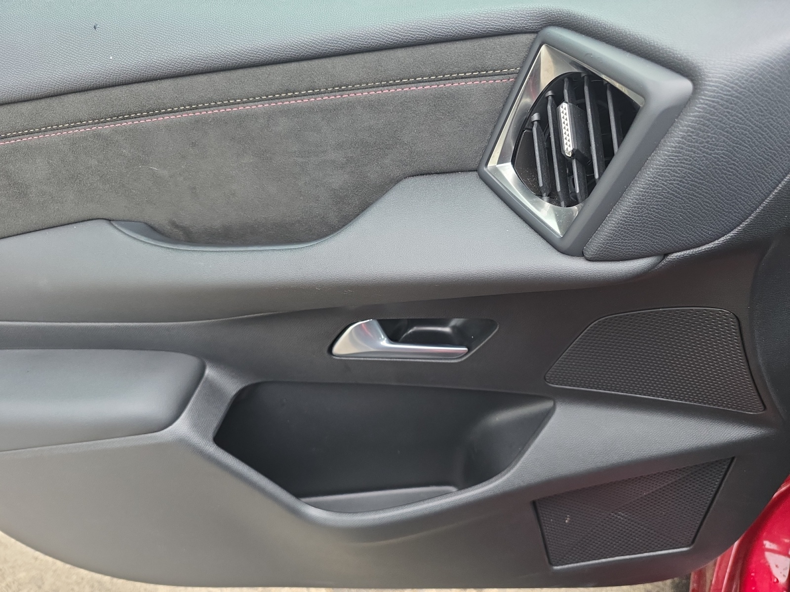Ds Automobiles Ds3 28
