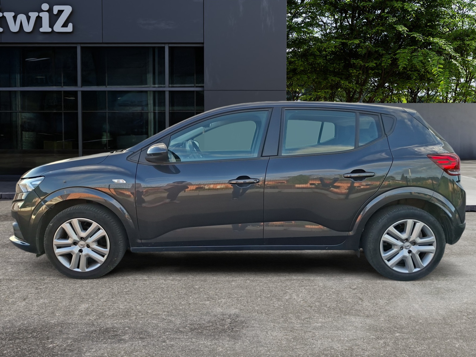 Dacia Sandero 1