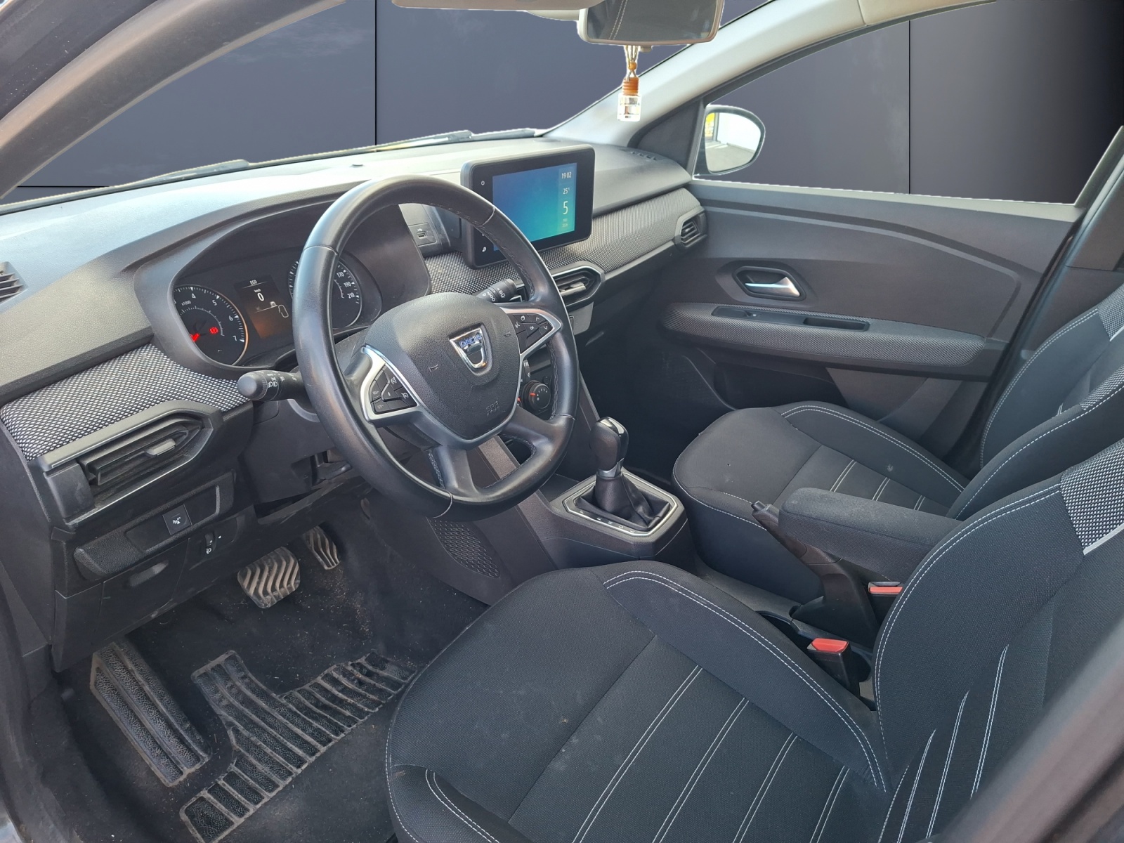 Dacia Sandero 8