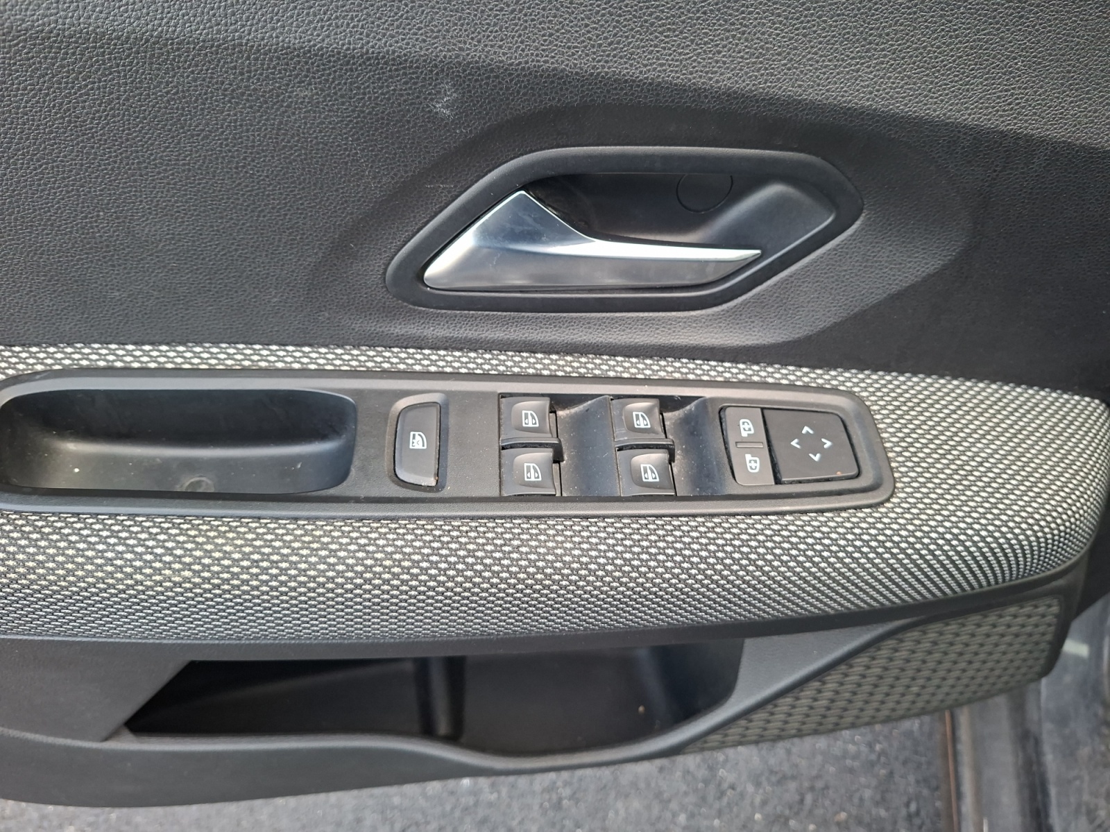 Dacia Sandero 25