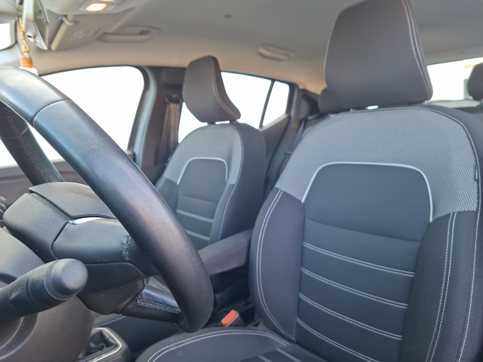 Dacia Sandero 26