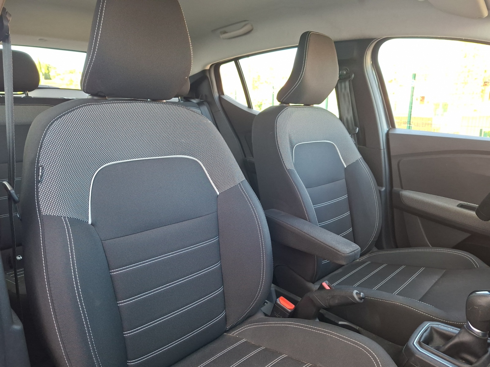 Dacia Sandero 30