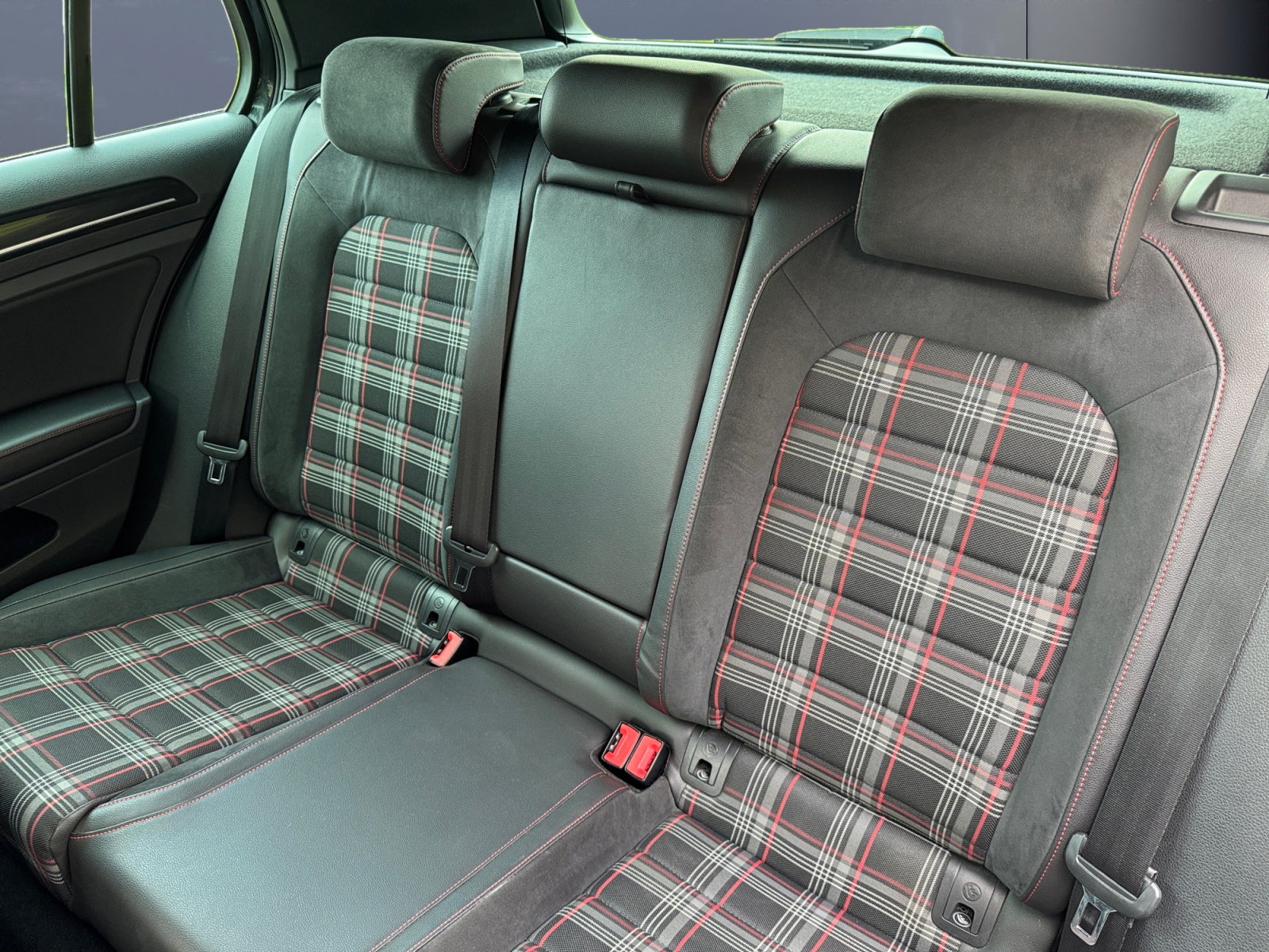 Volkswagen Golf 10