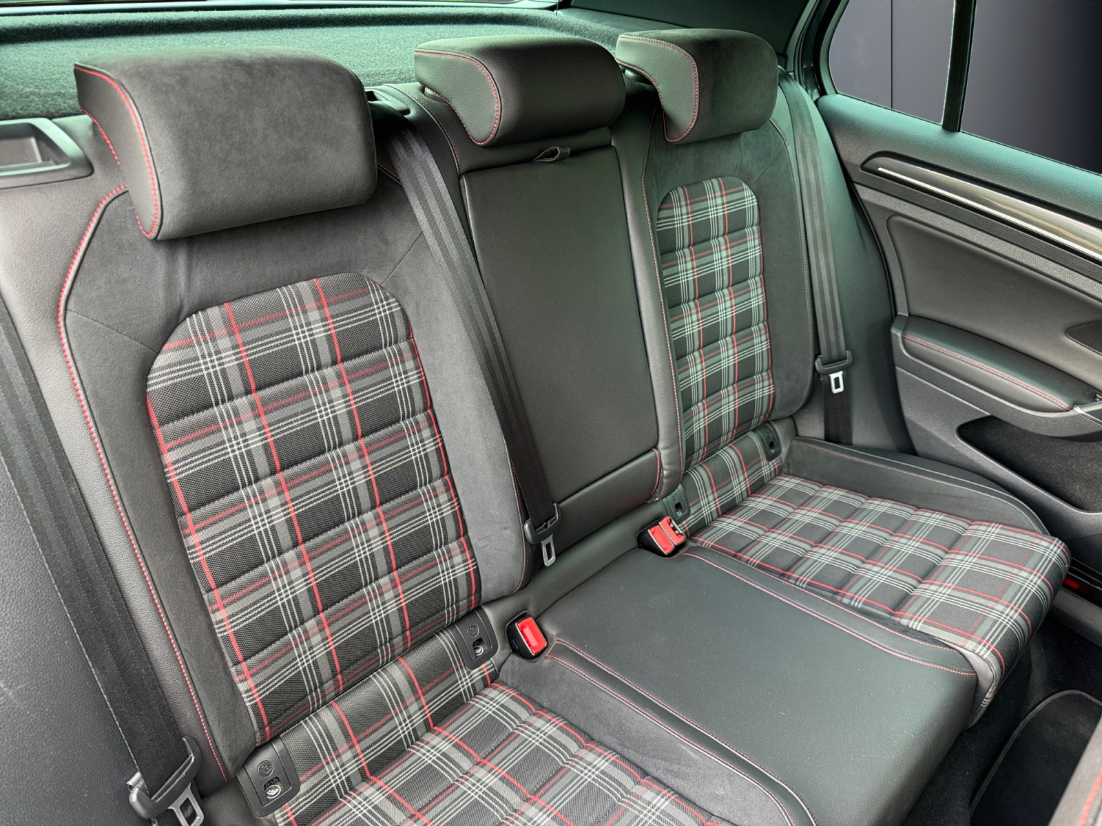 Volkswagen Golf 11