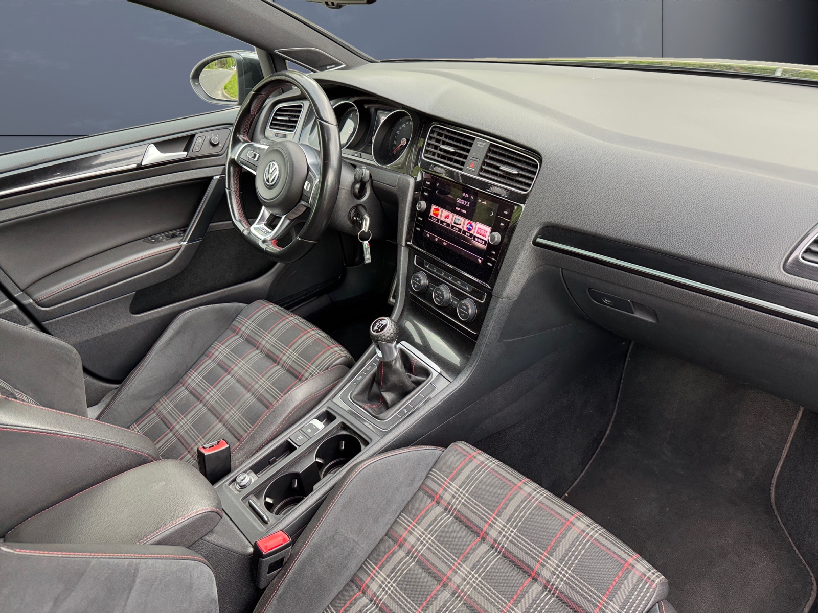 Volkswagen Golf 12