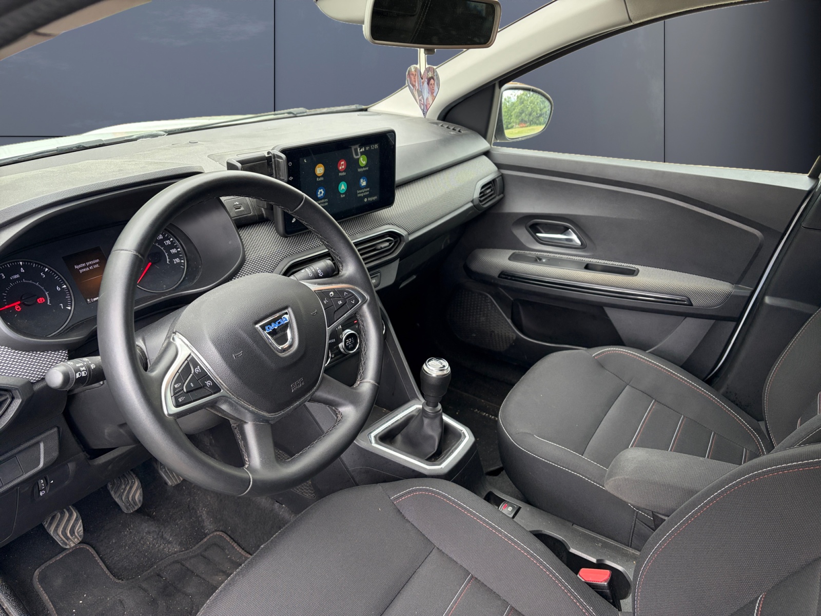 Dacia Jogger 8