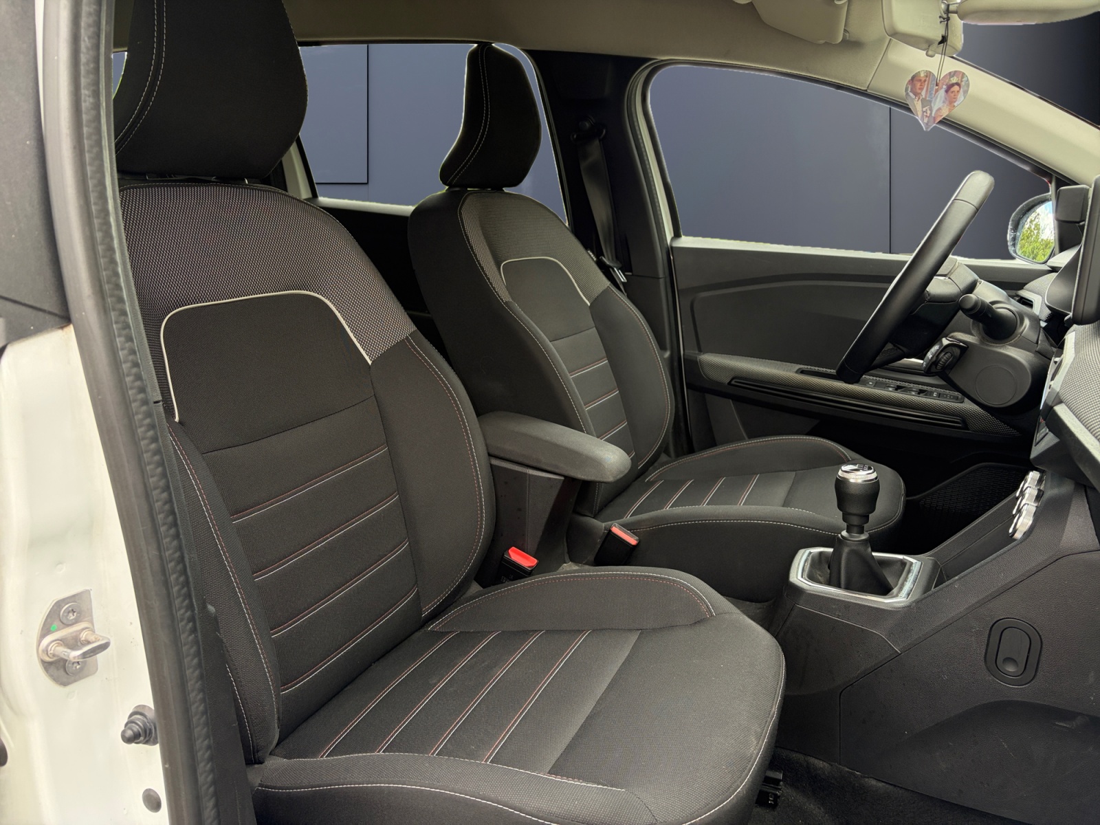 Dacia Jogger 13