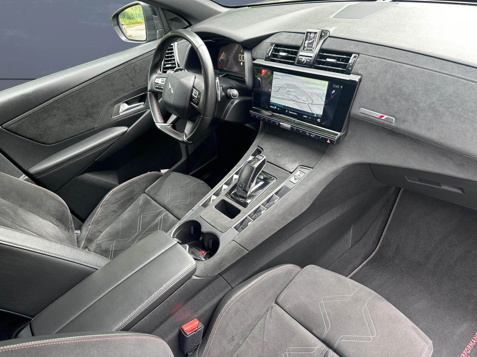 Ds Automobiles Ds 7 12