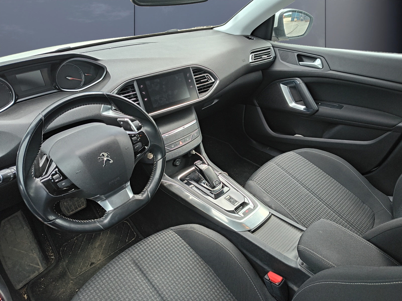 Peugeot 308 8
