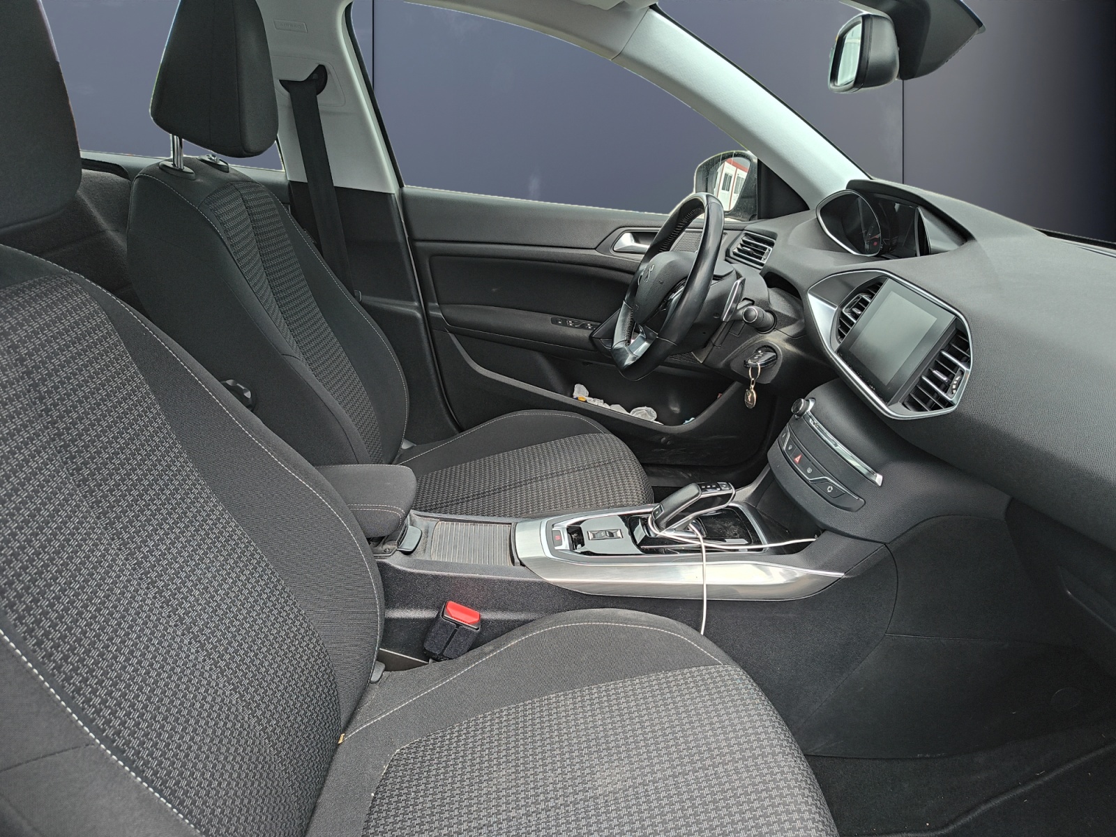 Peugeot 308 13