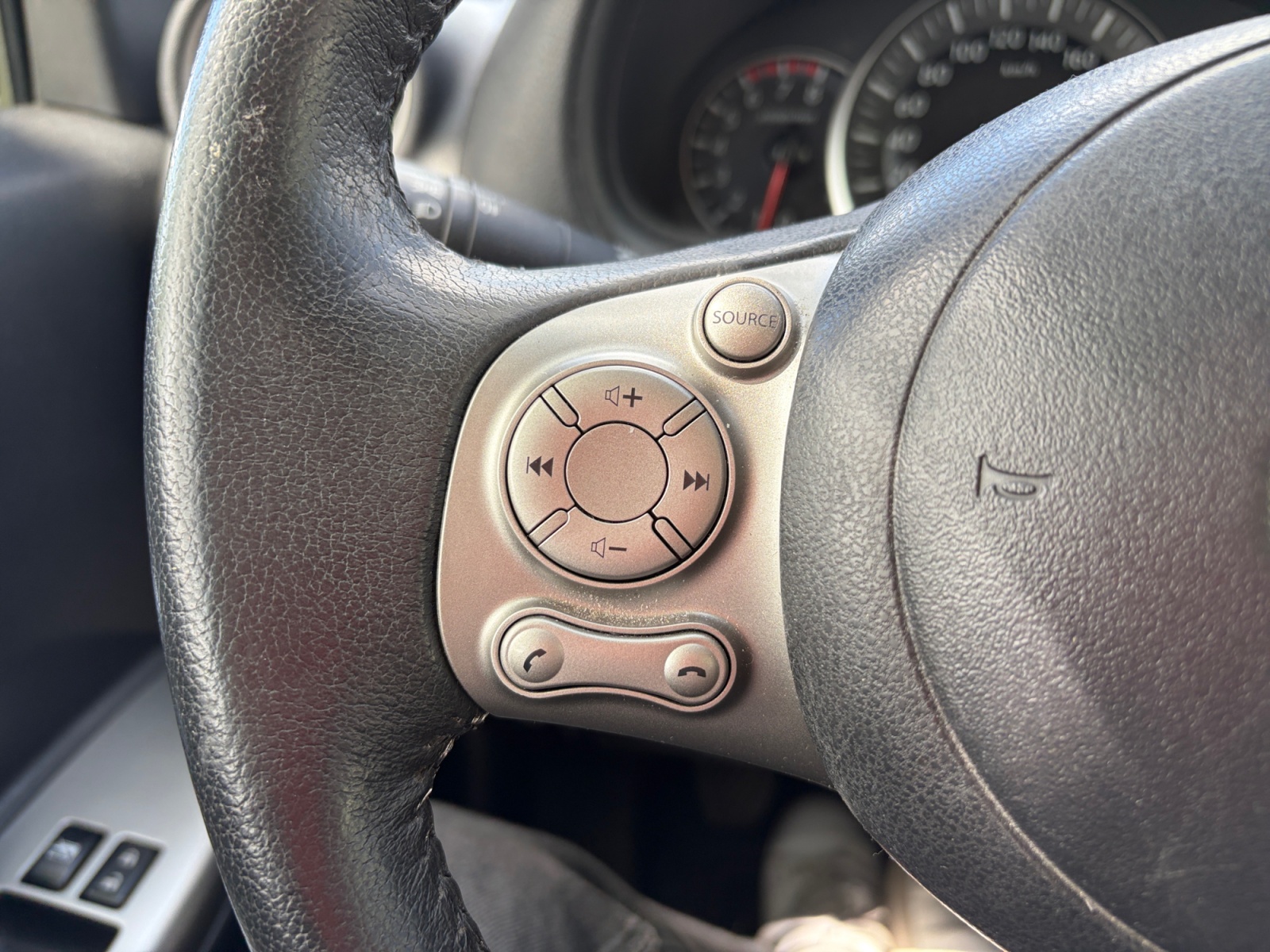 Nissan Micra 19