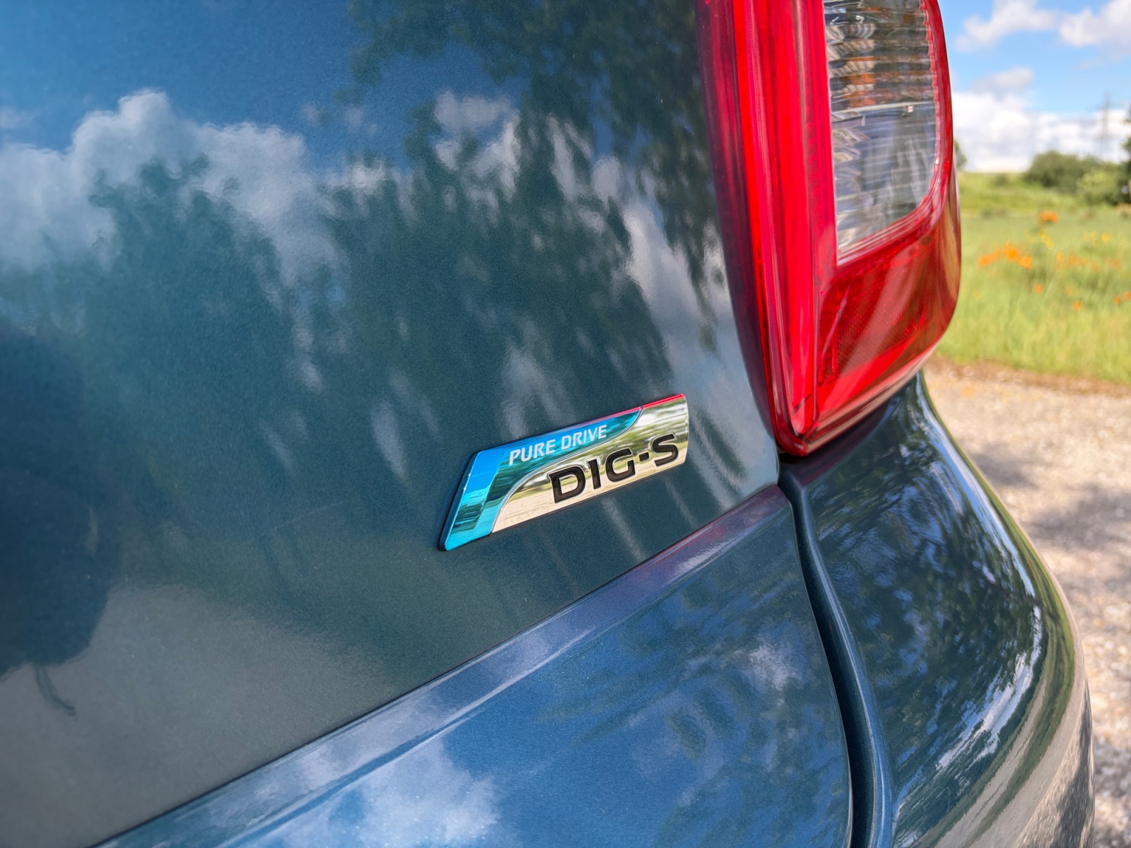 Nissan Micra 25