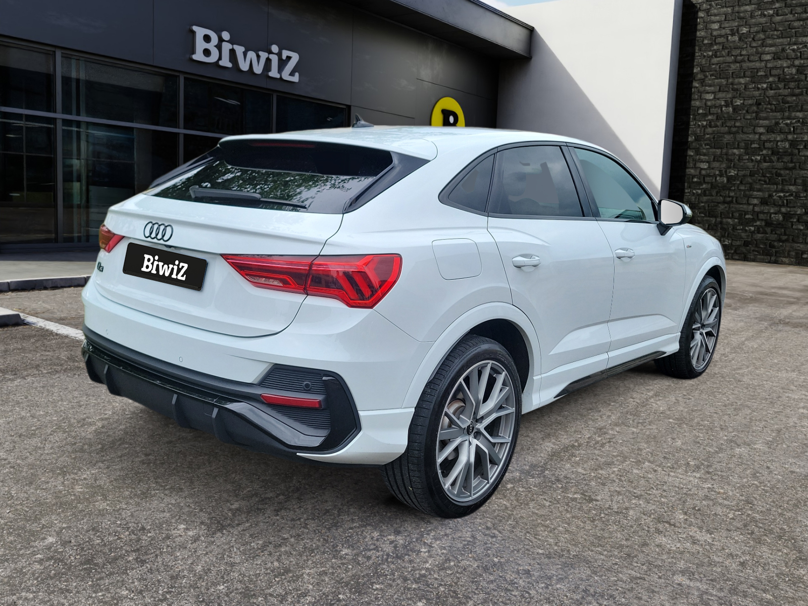 Audi Q3 4