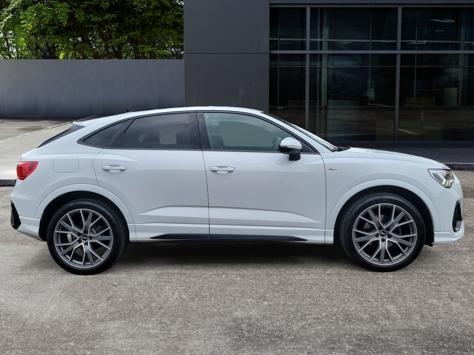 Audi Q3 5