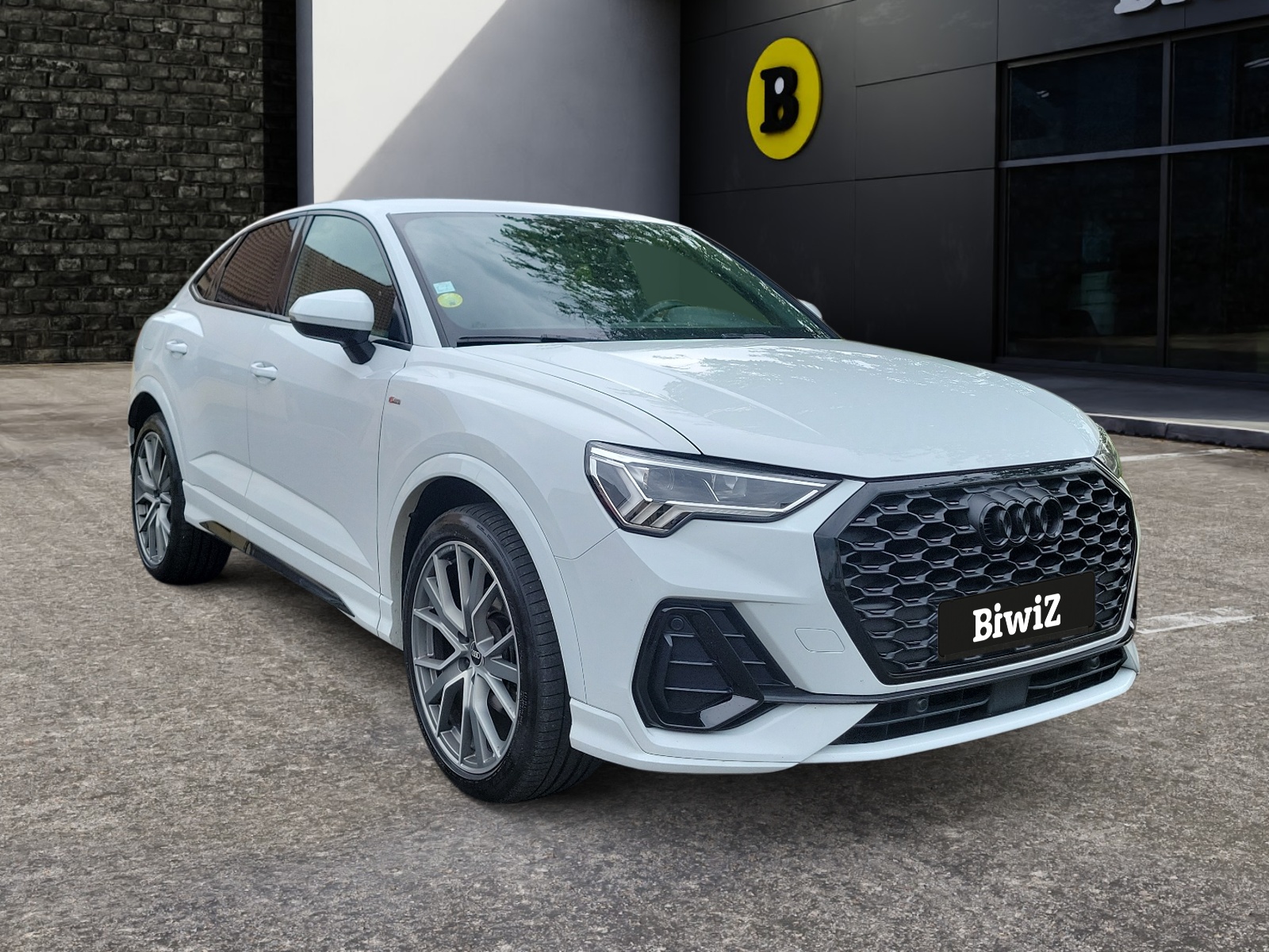Audi Q3 6