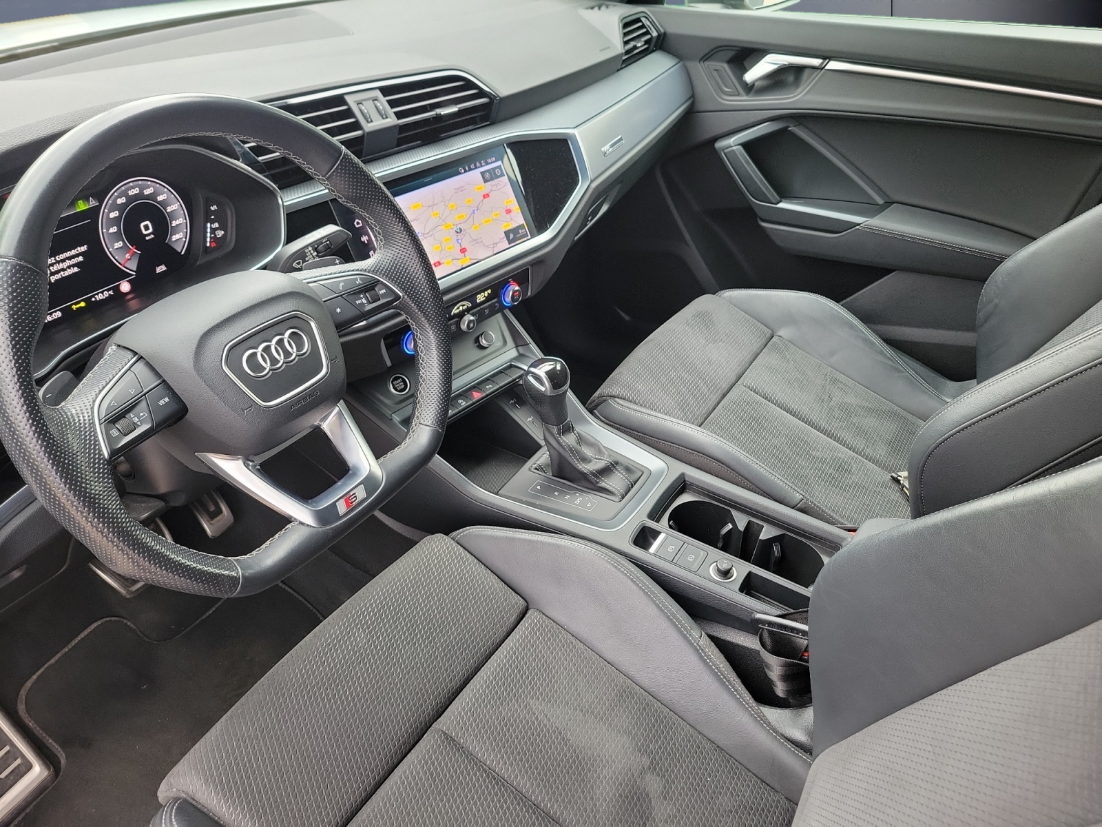 Audi Q3 12