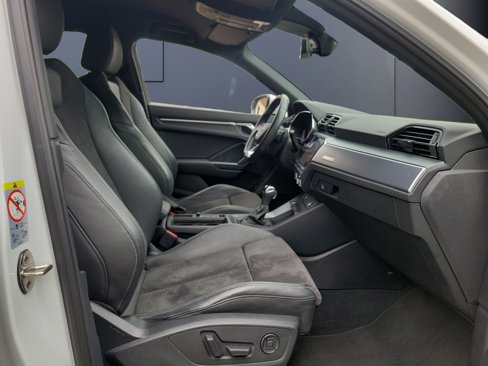 Audi Q3 17