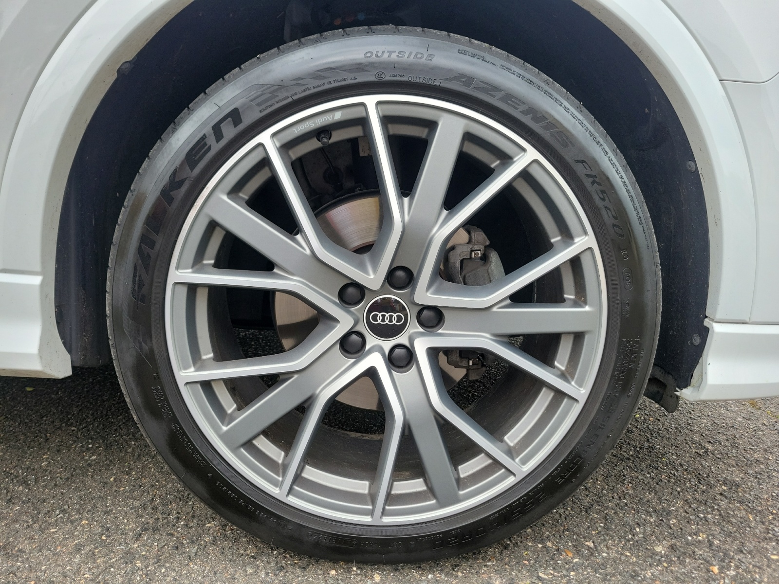 Audi Q3 11