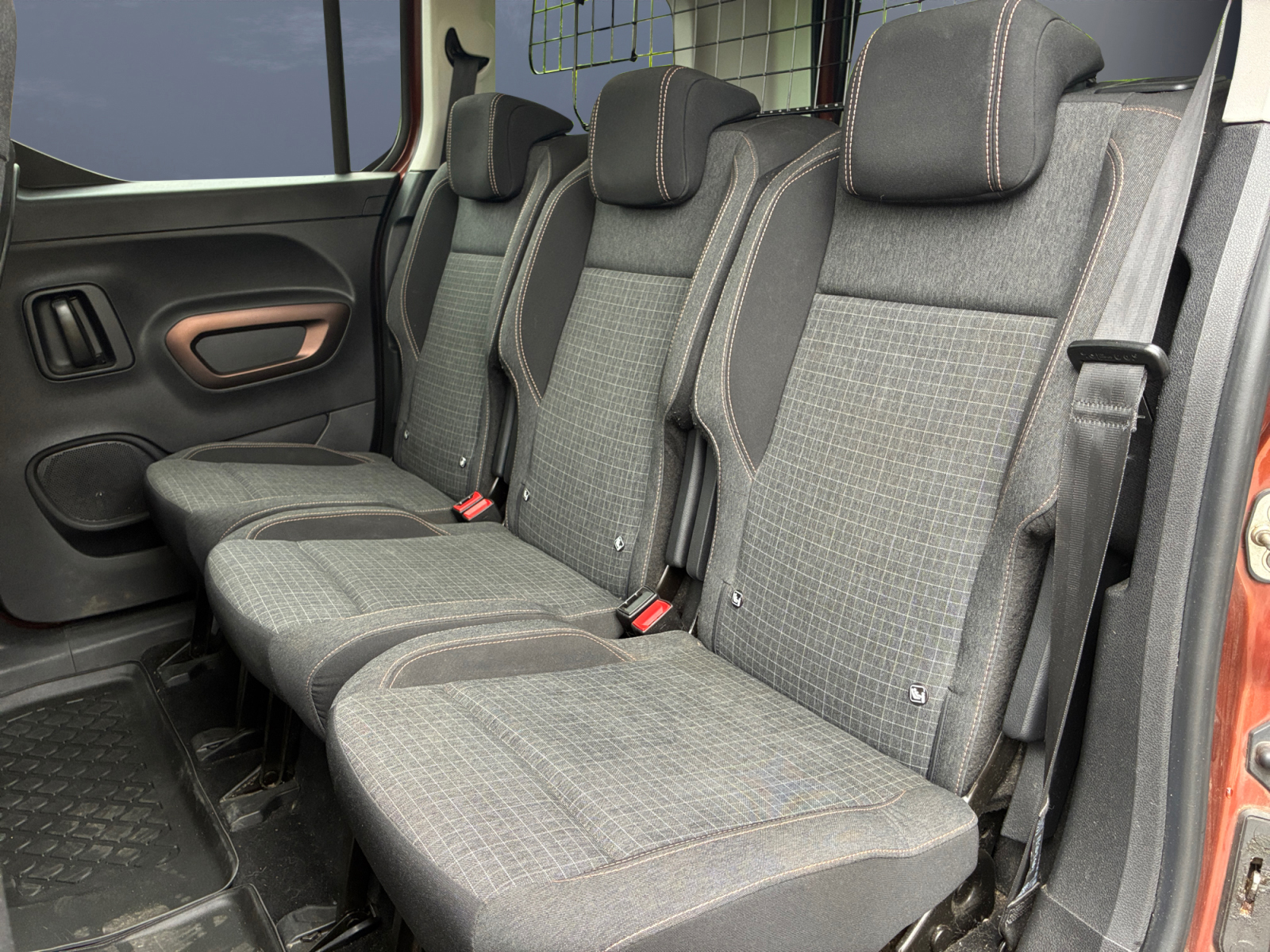 Peugeot Rifter 10