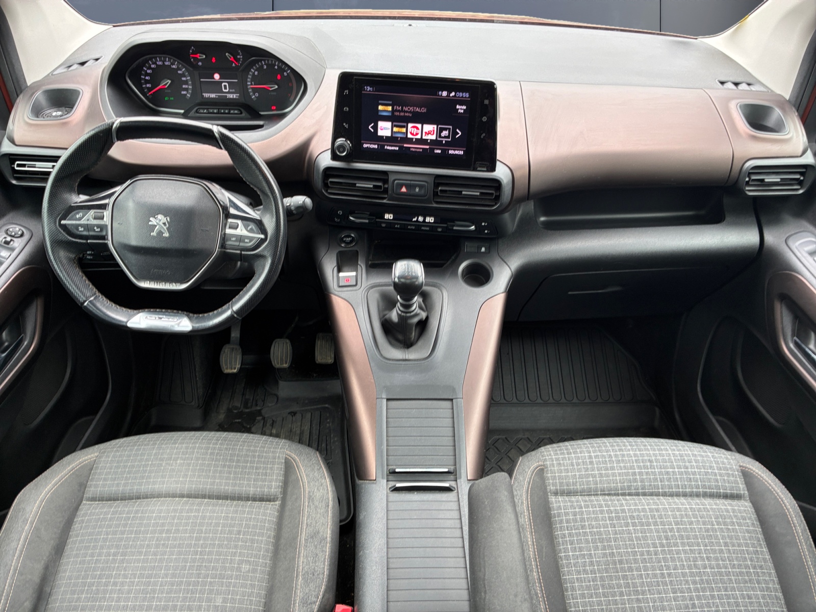 Peugeot Rifter 14