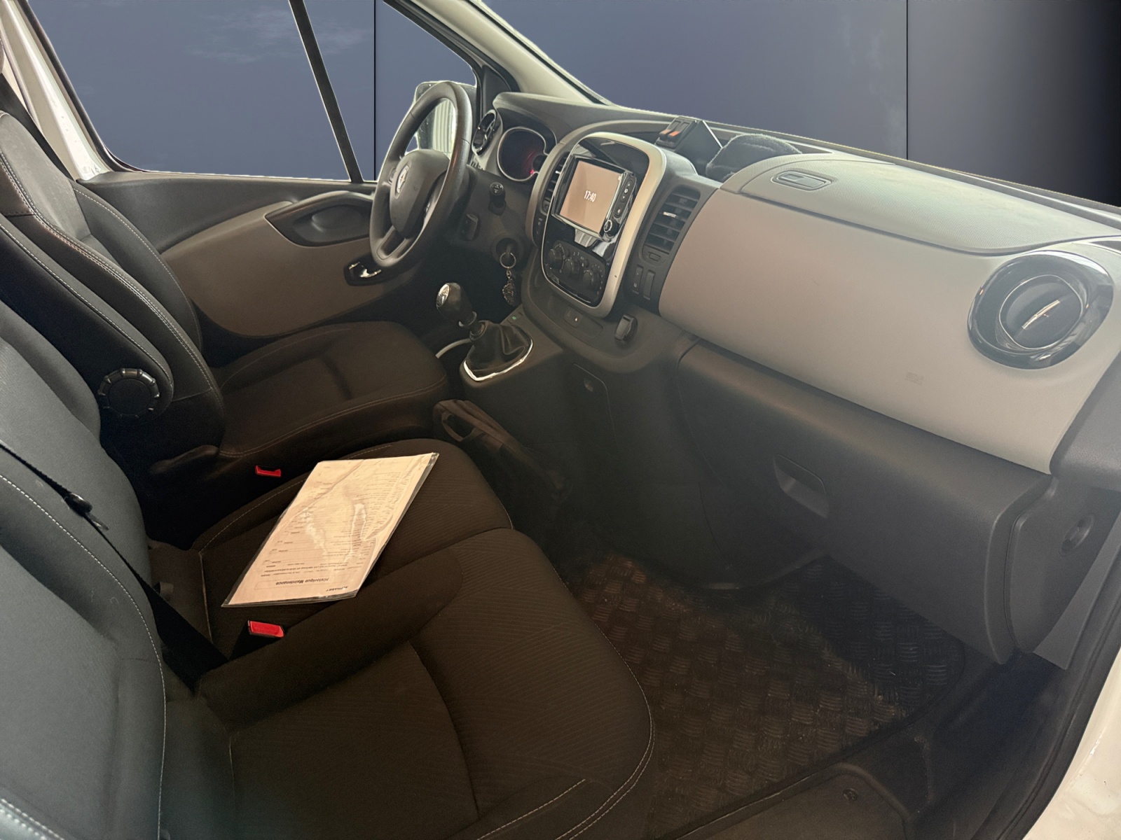 Renault Trafic Vu 14