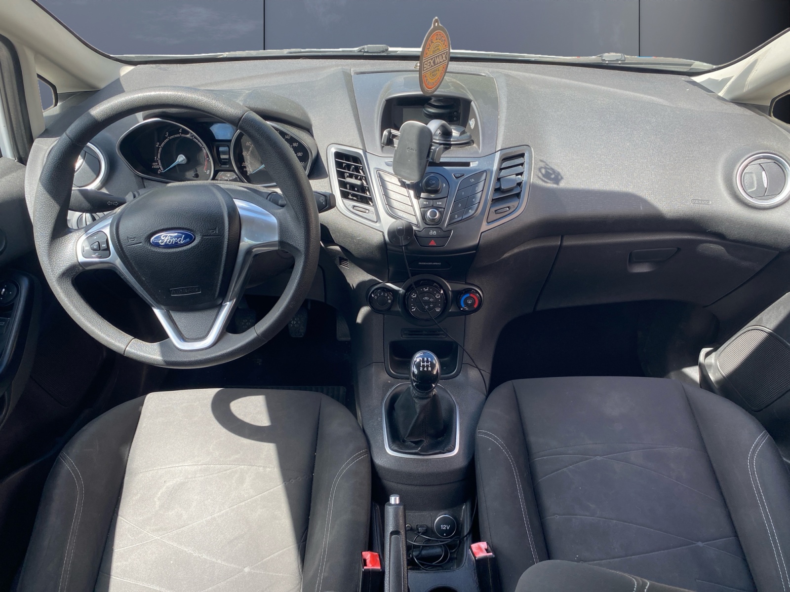 Ford Fiesta 14