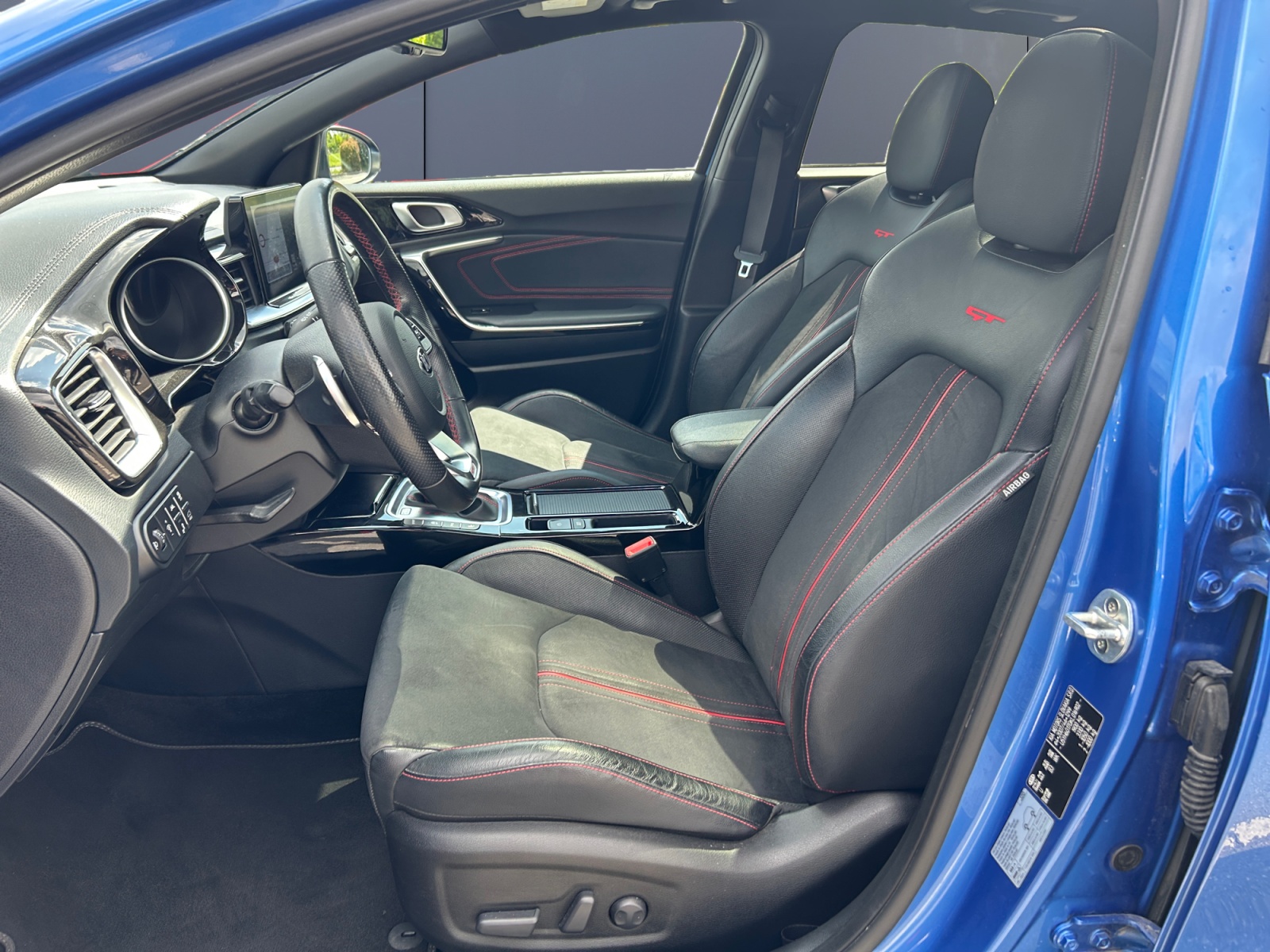 Kia Proceed 9