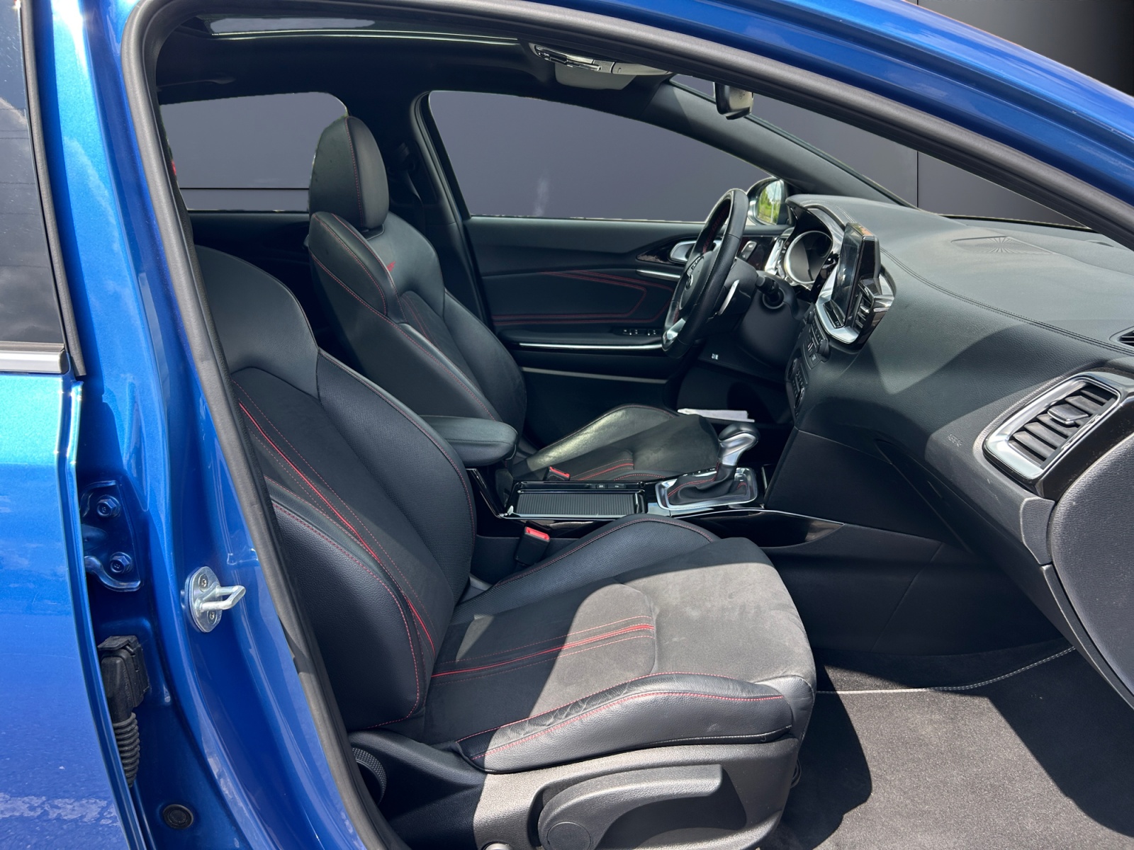 Kia Proceed 13