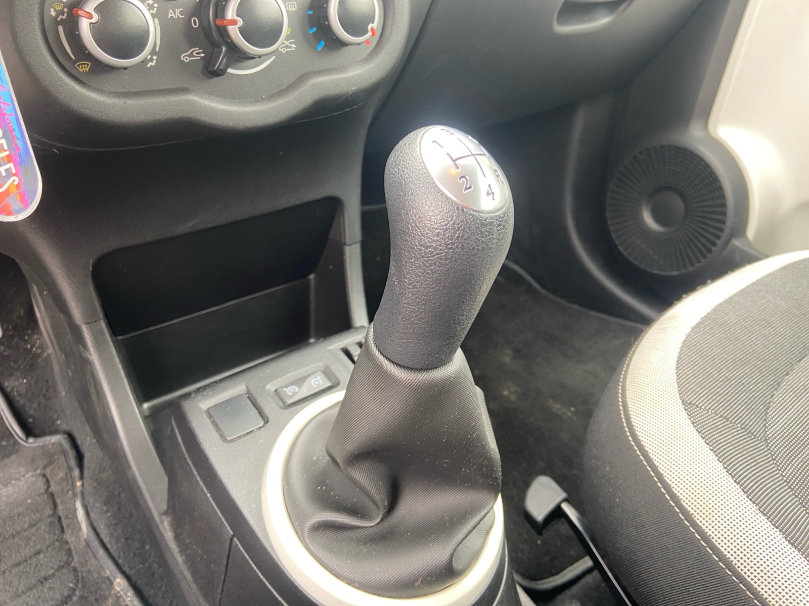 Renault Twingo 24