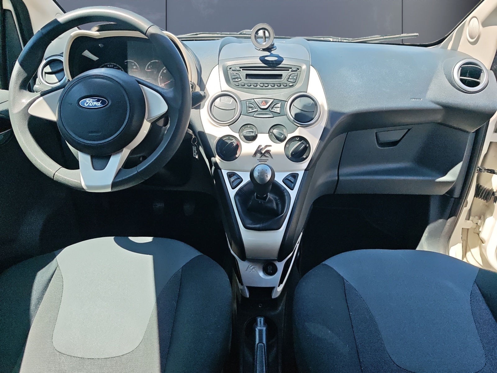 Ford Ka 14