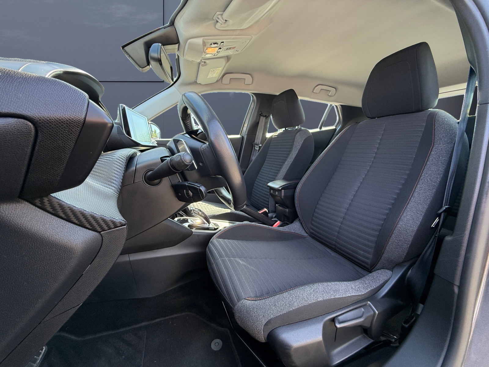 Peugeot 2008 9