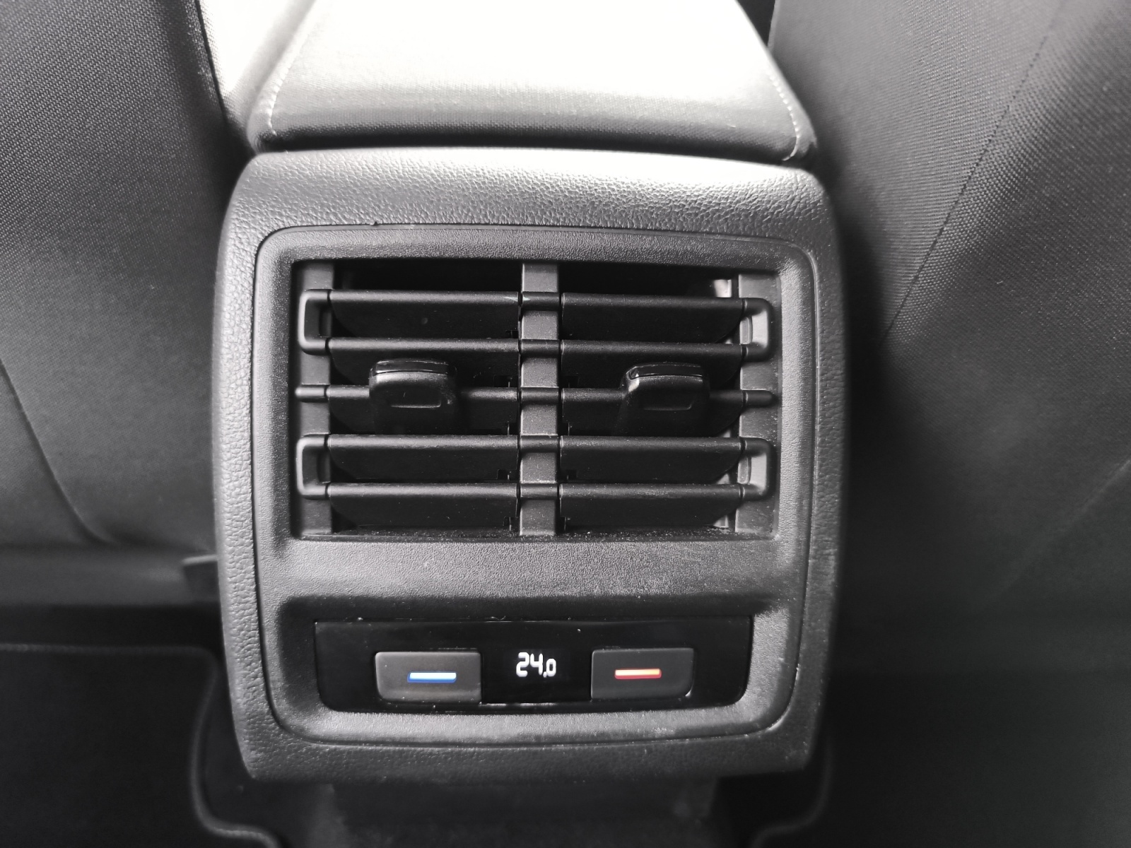 Volkswagen Golf 29