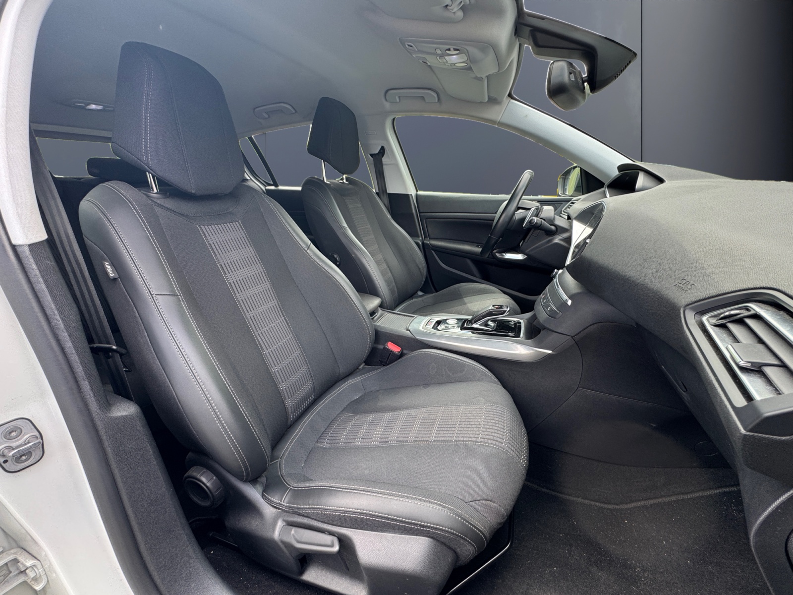 Peugeot 308 13