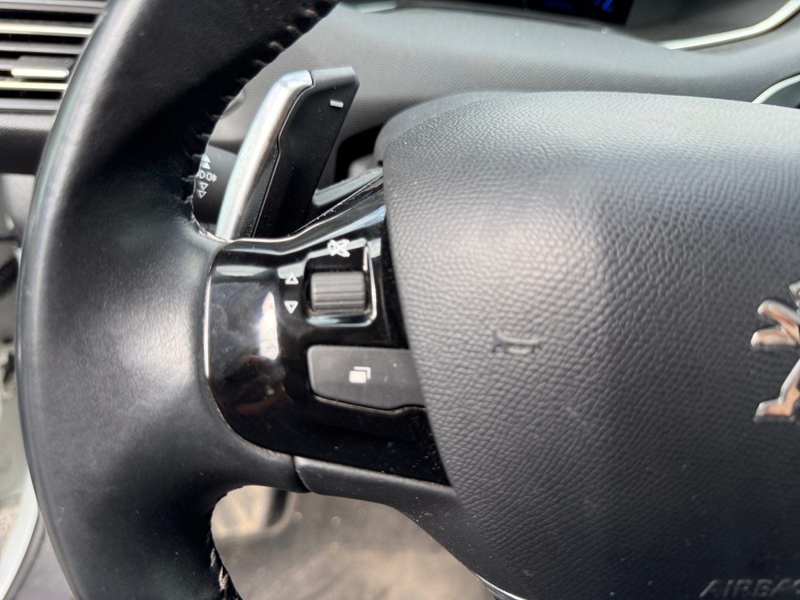 Peugeot 308 21