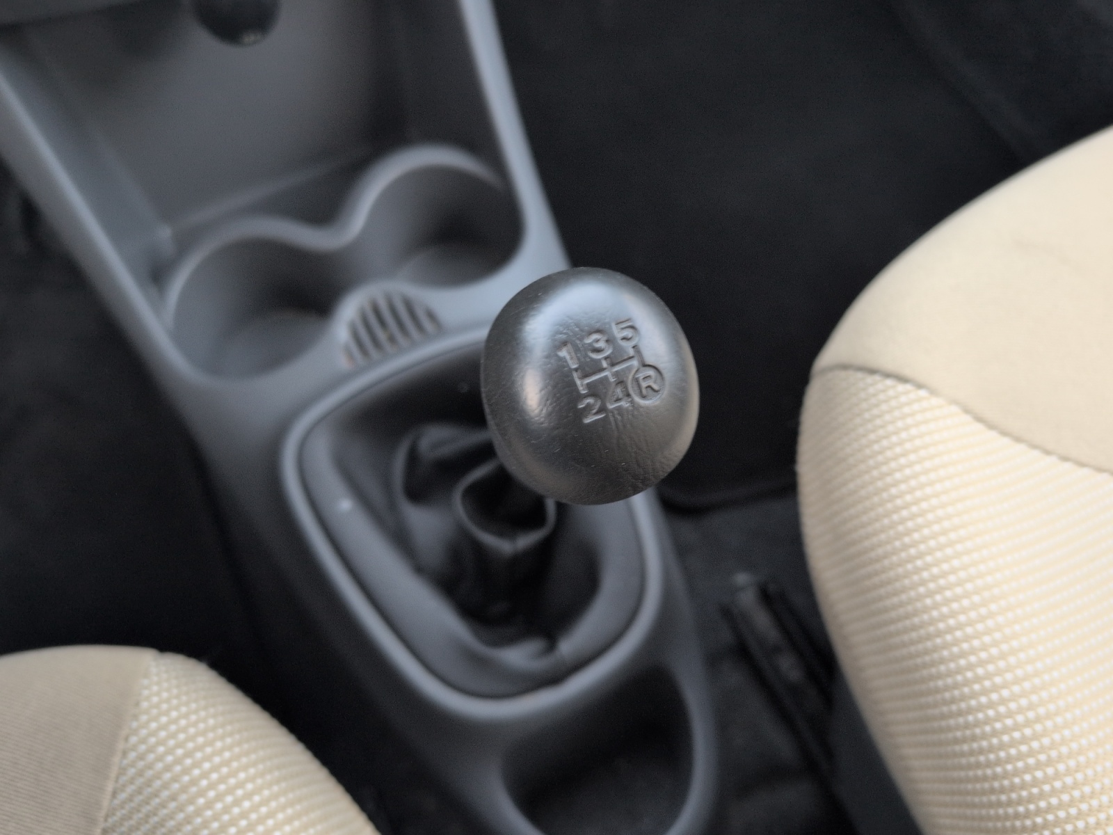 Peugeot 107 18