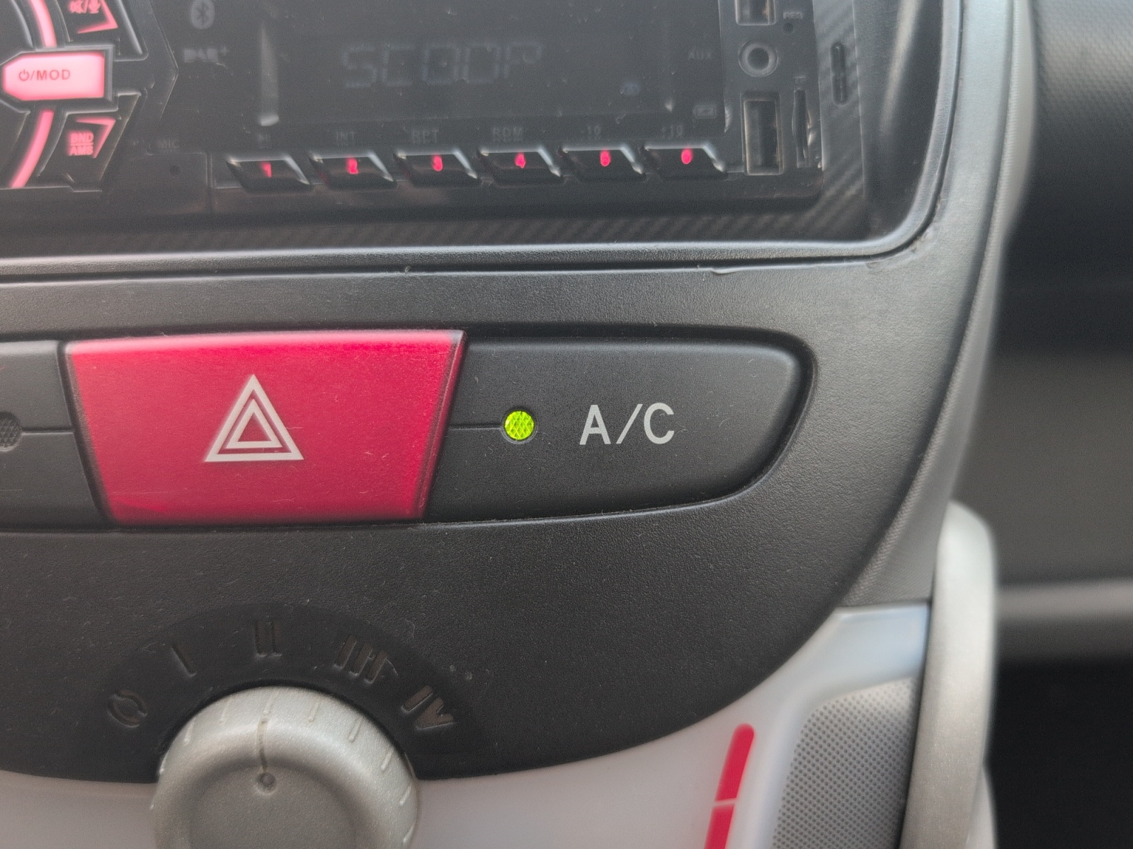 Peugeot 107 19