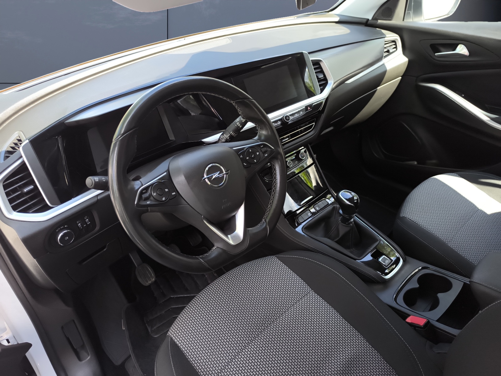 Opel Grandland 8