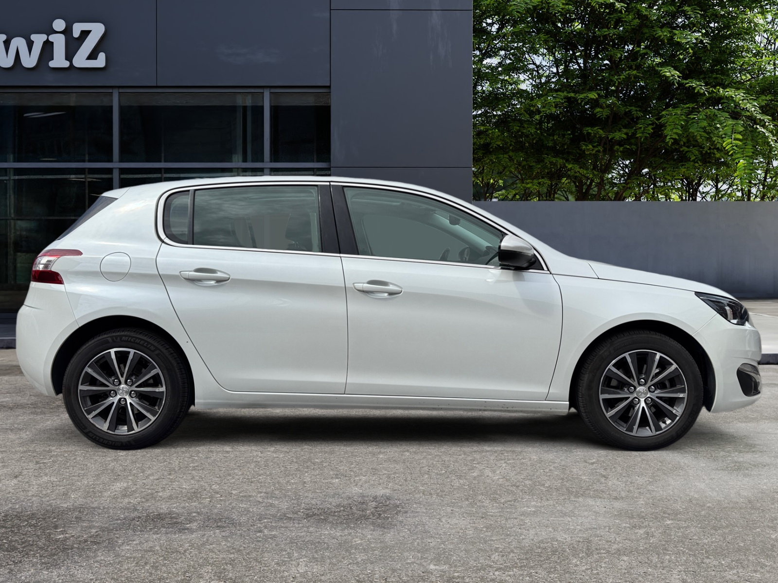 Peugeot 308 5
