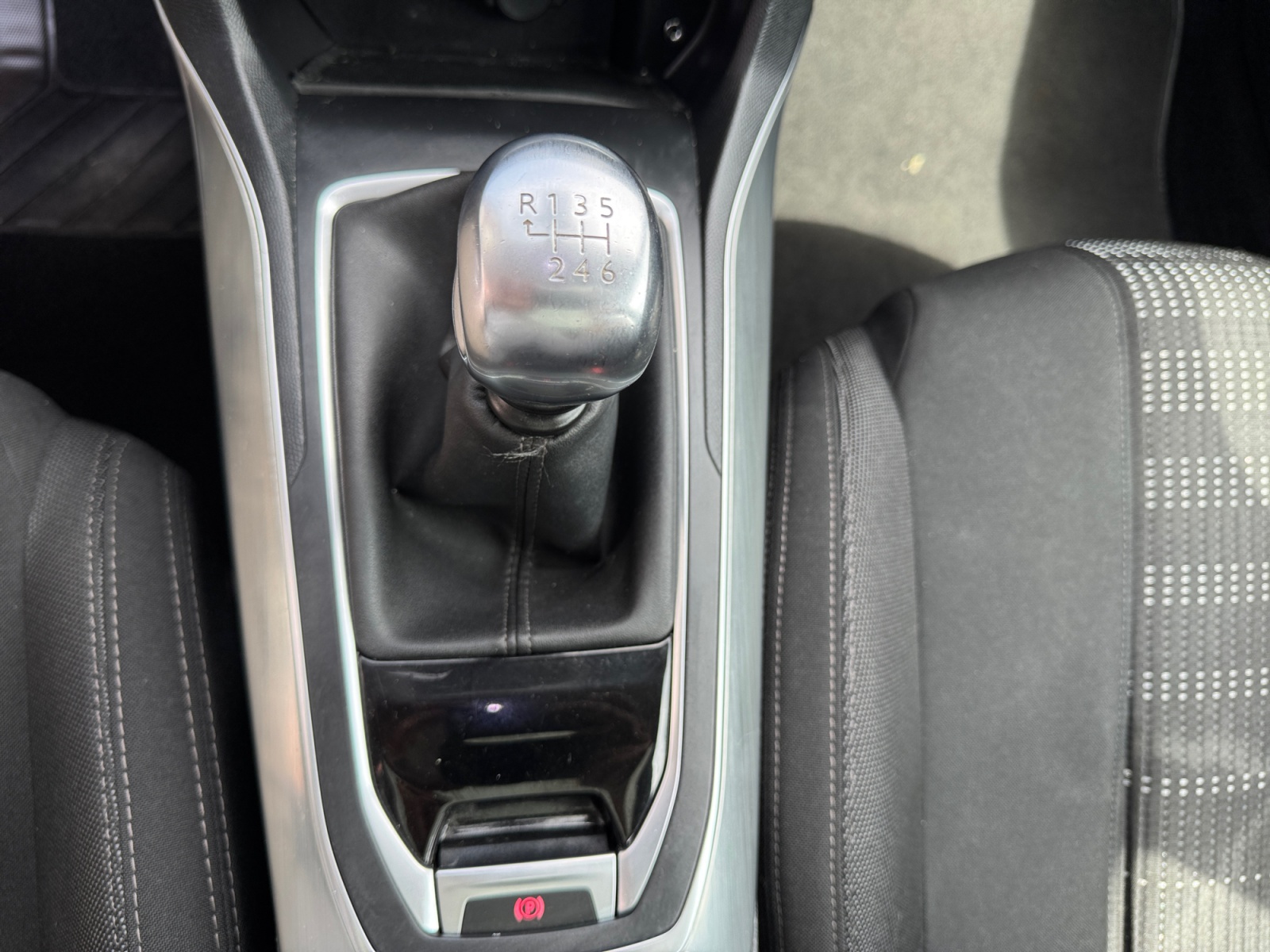 Peugeot 308 27