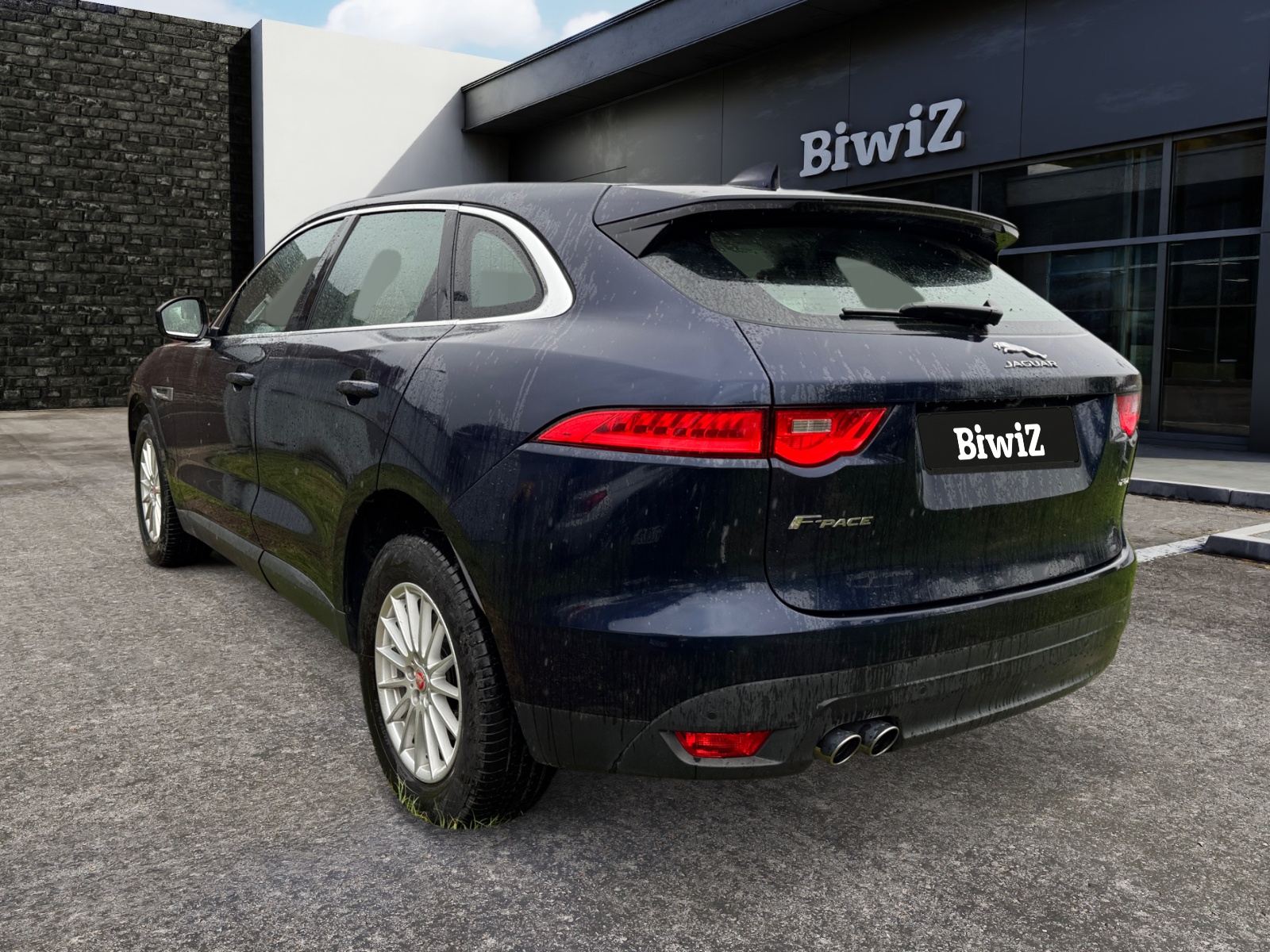 Jaguar F-Pace 2