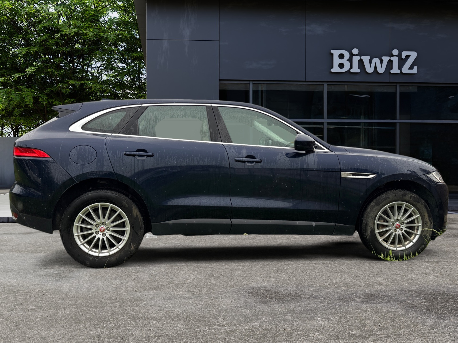 Jaguar F-Pace 5