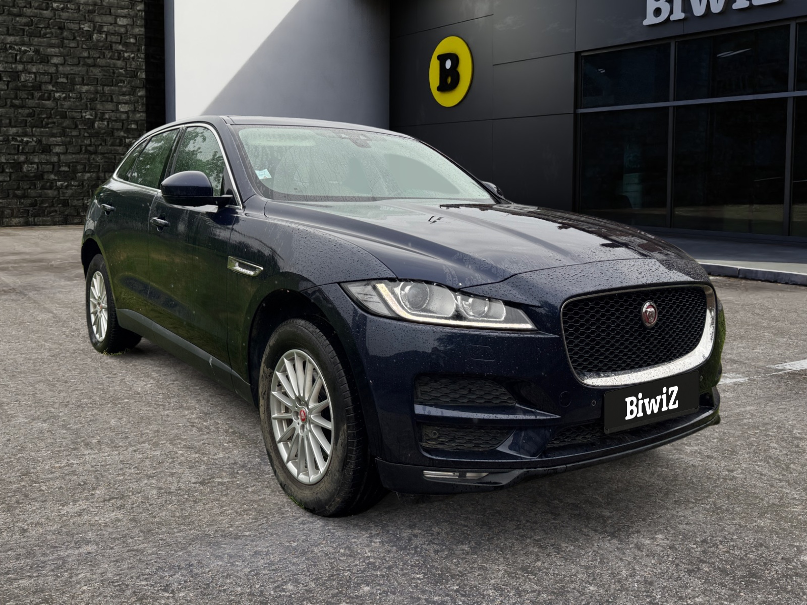 Jaguar F-Pace 6