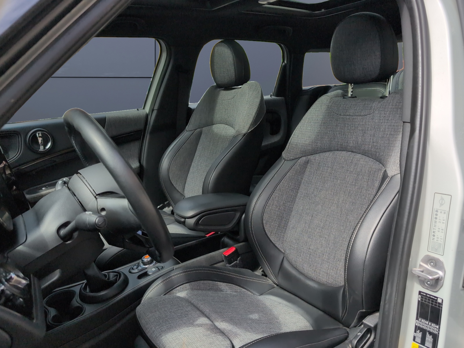 Mini Countryman 9