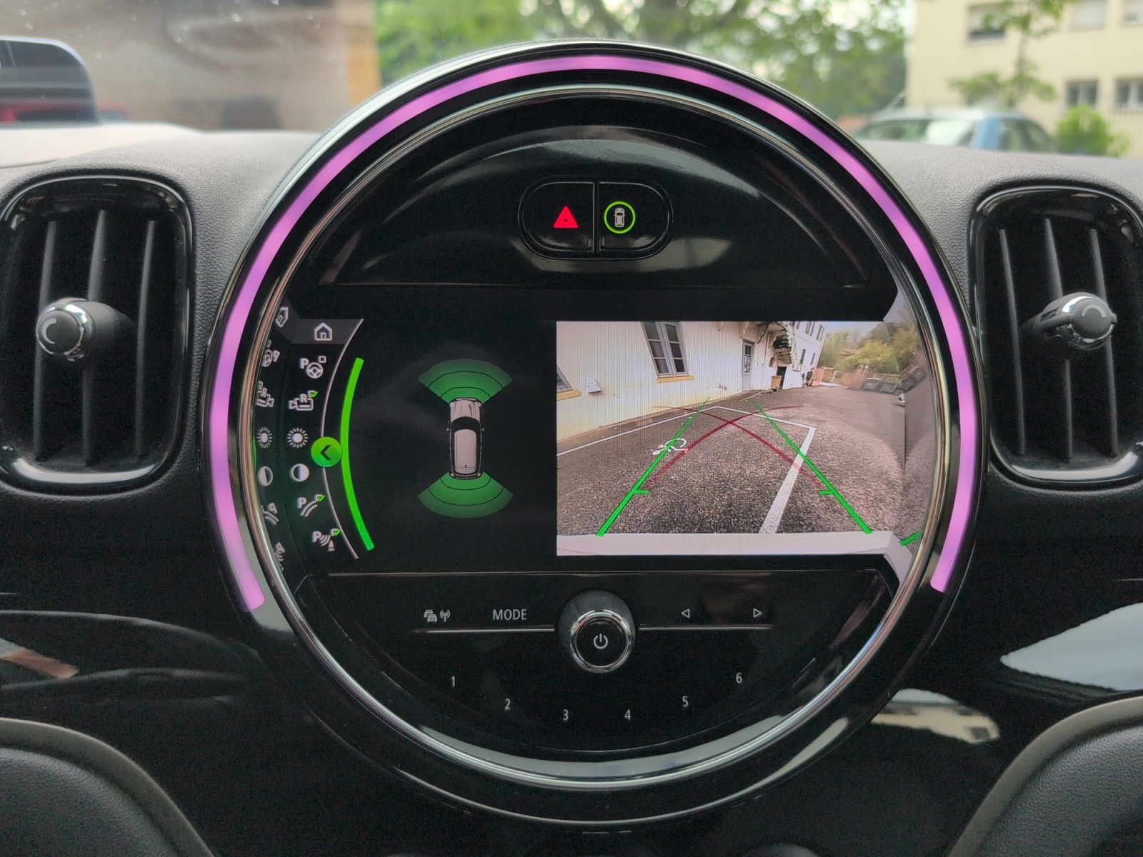 Mini Countryman 18