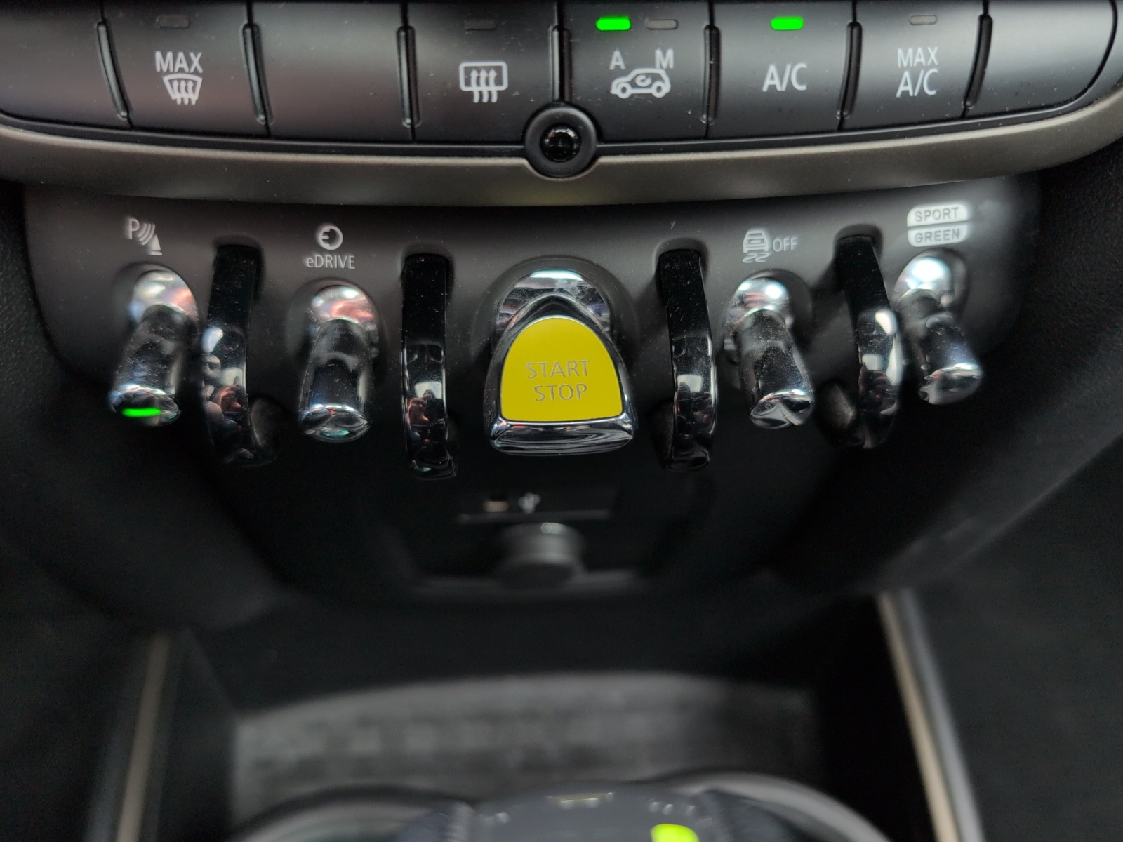 Mini Countryman 21