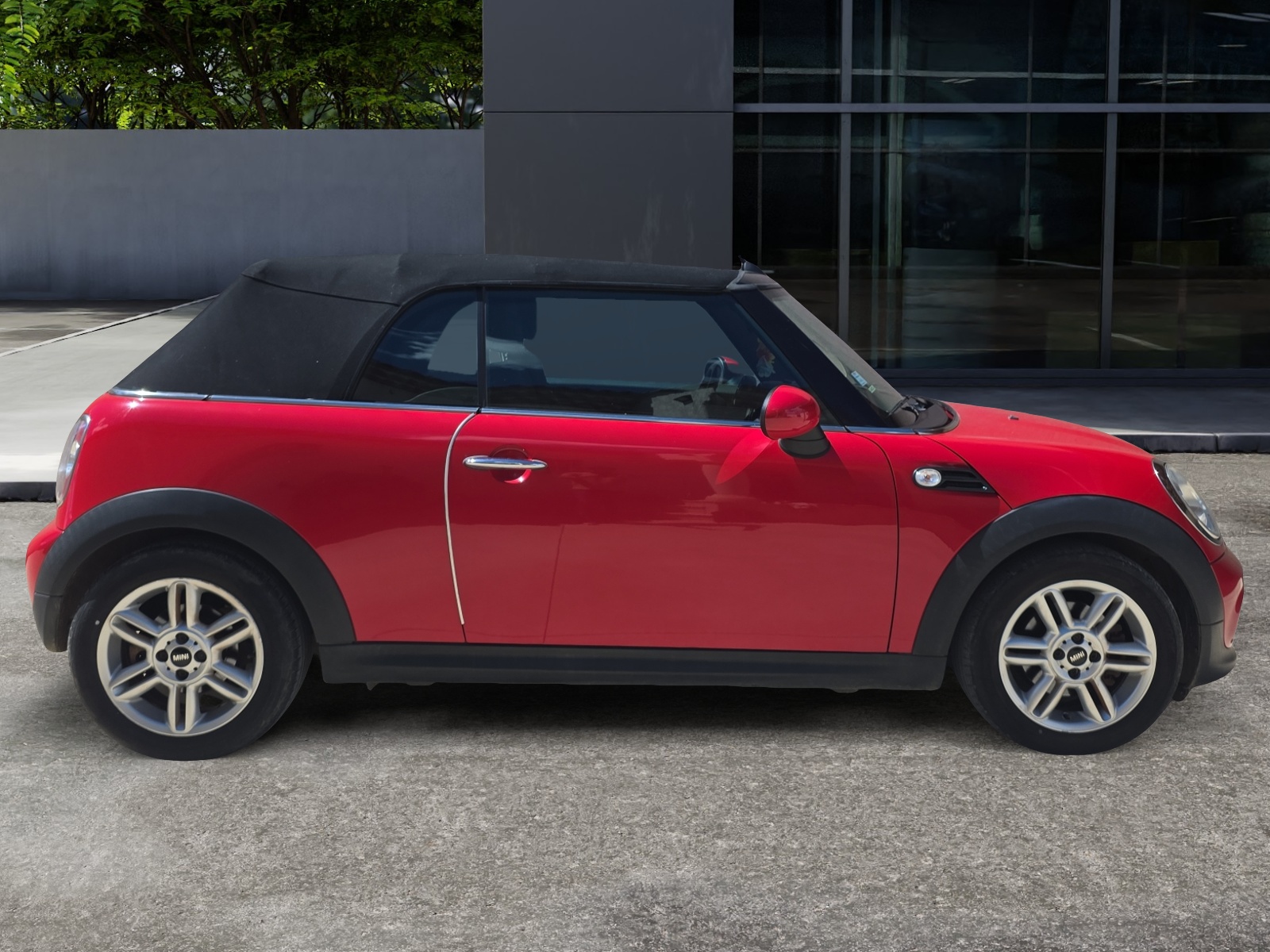 Mini Cabrio 10