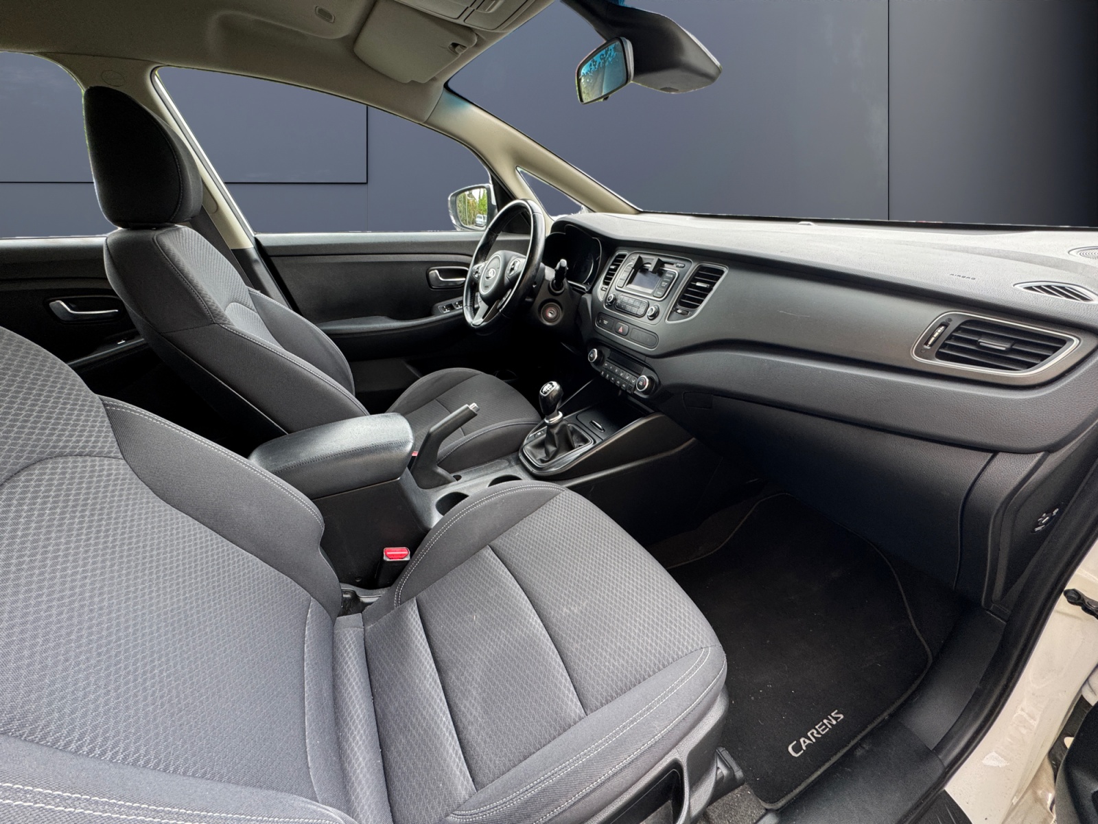 Kia Carens 12