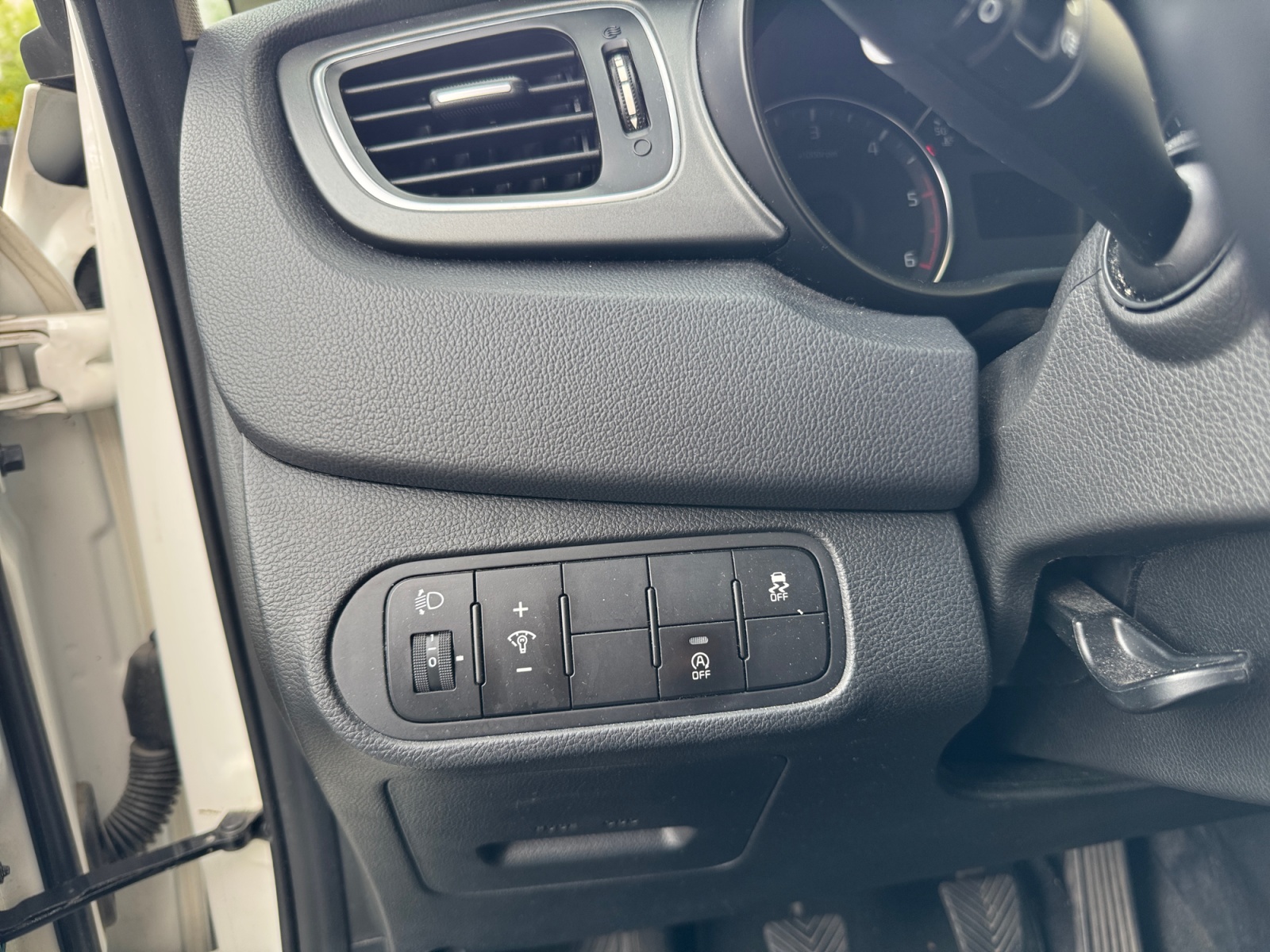 Kia Carens 22
