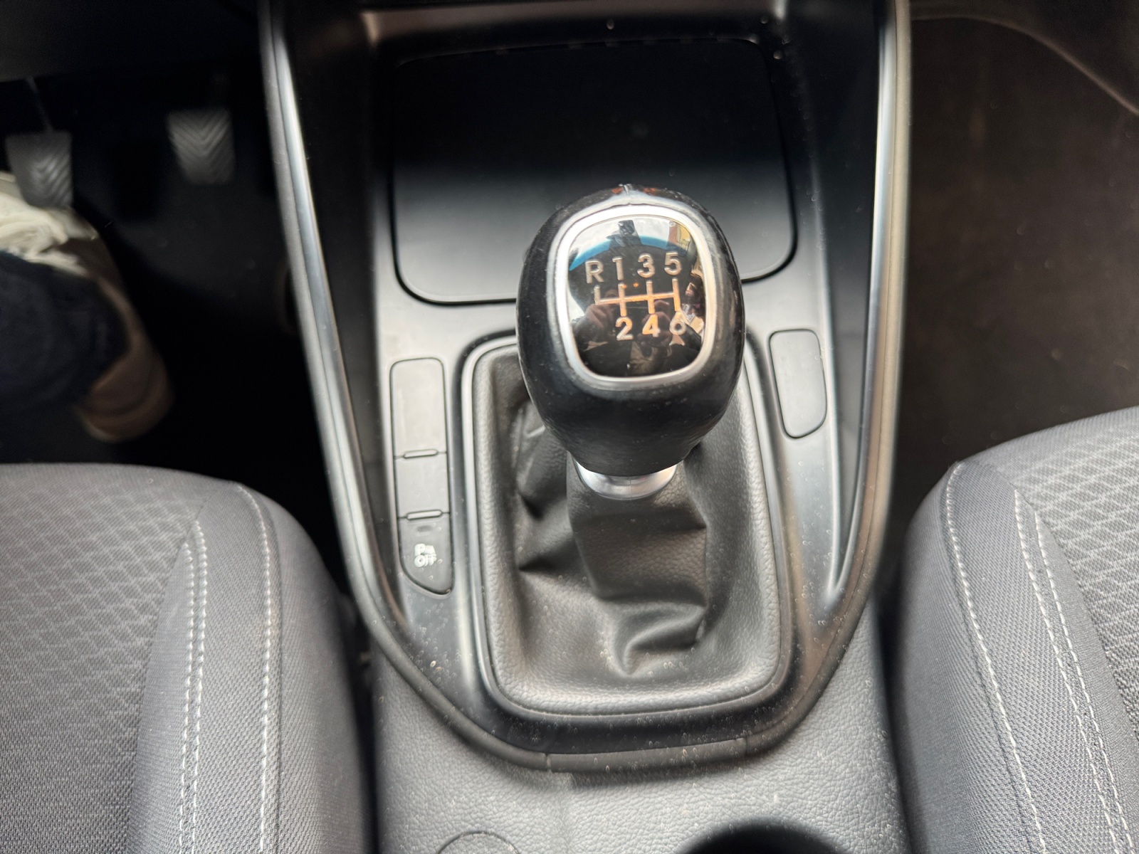 Kia Carens 30