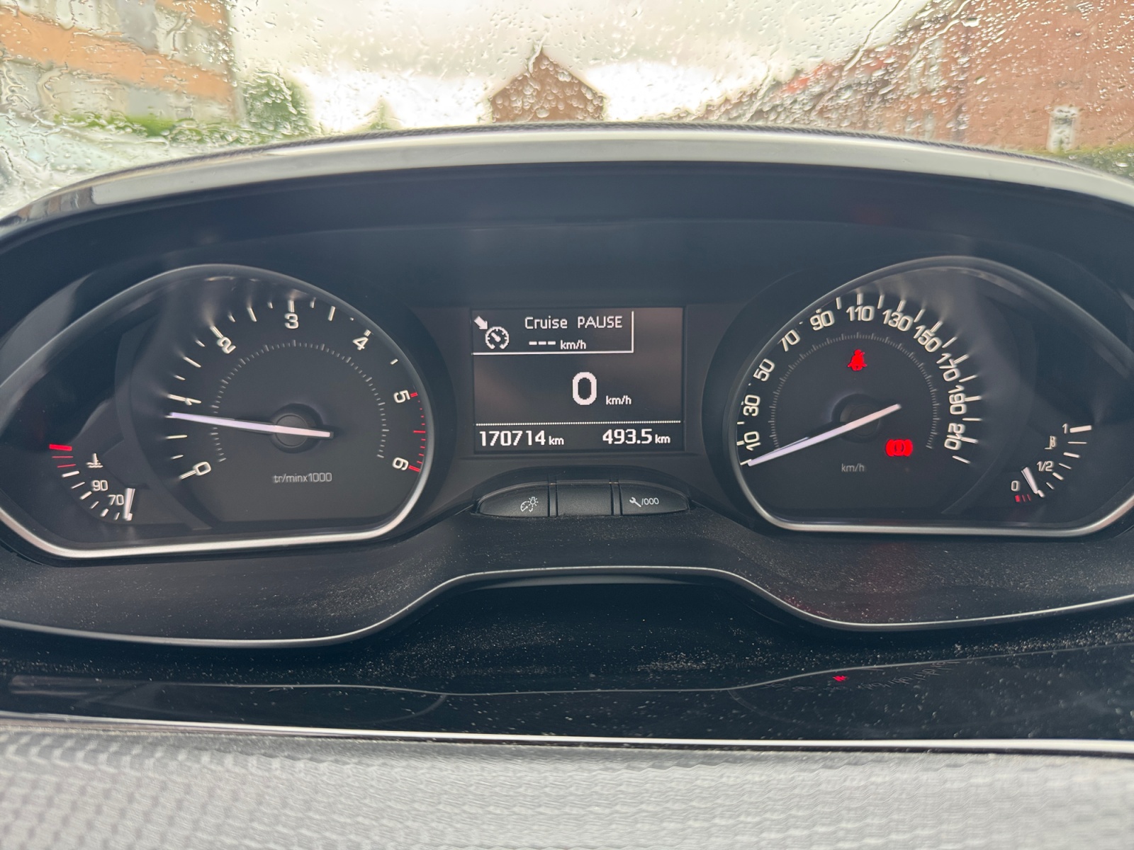 Peugeot 208 16